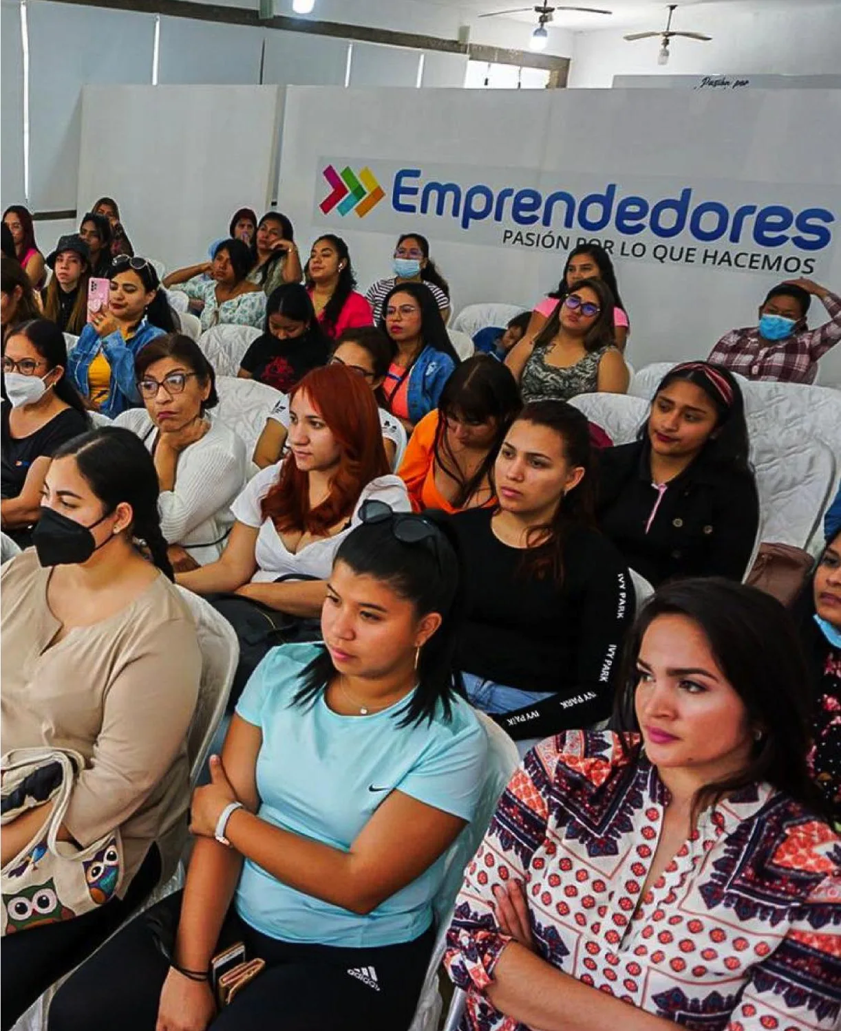 Emprendedoras en una charla del Hub Emprendedor